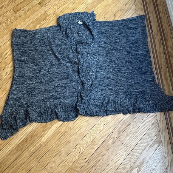 Chico’s Blue Marled Ruffle Knit Poncho Shawl One Size - Picture 1 of 6